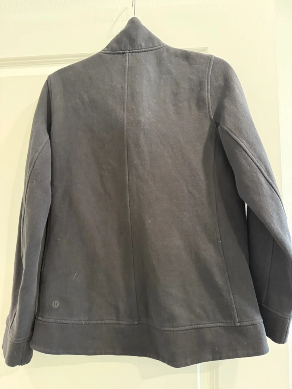 Lululemon black  Front Zip Jacket sz 8